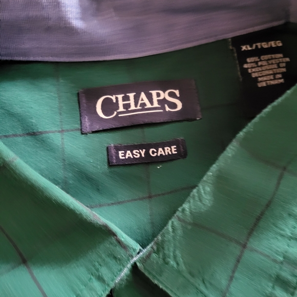 Chaps Men's Green Button-Down Shirt - Picture 2 of 2